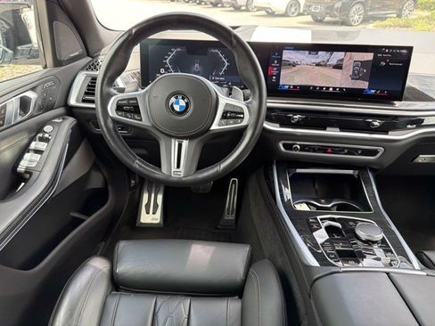 Used 2024 BMW X7 M60i AWD/4WD image 24