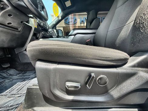 Used 2018 Ford F150 XLT w/ Equipment Group 302A Luxury AWD/4WD image 14
