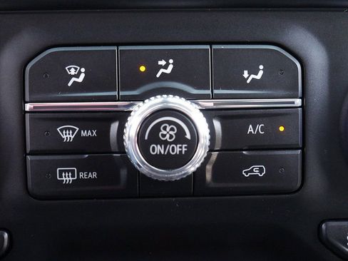 Used 2021 GMC Sierra 1500 Denali w/ Denali Ultimate Package AWD/4WD image 45