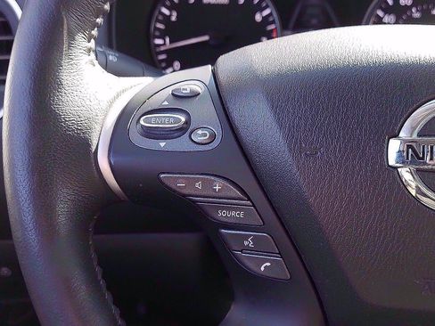 Used 2018 Nissan Pathfinder SL w/ Midnight Edition Package image 20