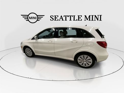 Used 2017 Mercedes-Benz B 250e image 7