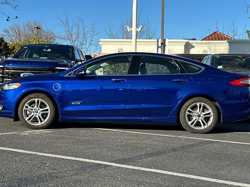 Used 2016 Ford Fusion Energi Titanium image 7