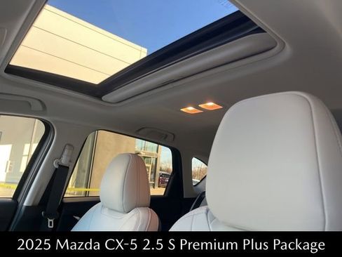 New 2025 MAZDA CX-5 AWD 2.5 S w/ Premium Plus Pkg image 30