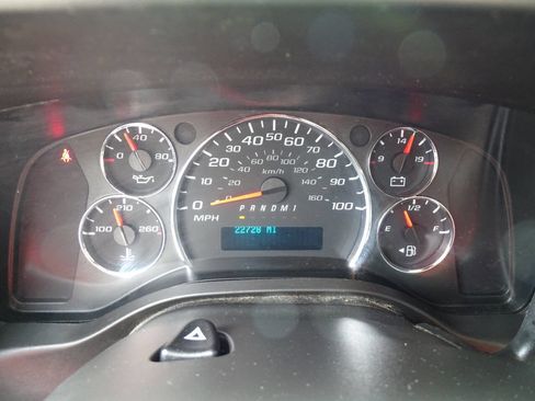 Used 2019 GMC Savana 3500 Extended w/ Driver Convenience Package image 17