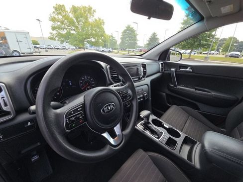 Used 2018 Kia Sportage LX FWD image 24