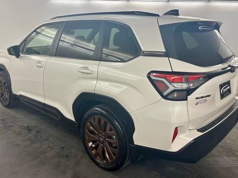 Used 2025 Subaru Forester Sport w/ Popular Package #2 AWD/4WD image 6