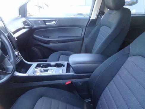 Used 2021 Ford Edge SE FWD image 8