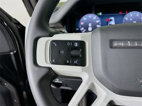 New 2025 Land Rover Defender 110 S image 10