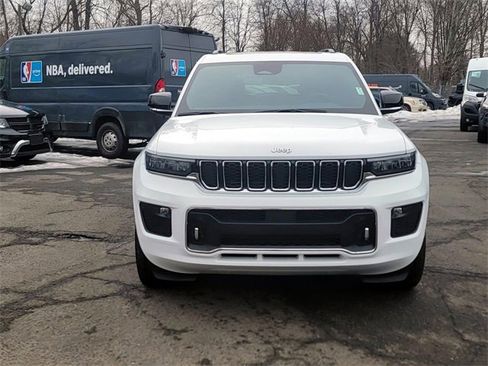 Used 2021 Jeep Grand Cherokee L Overland w/ Luxury Tech Group IV image 2