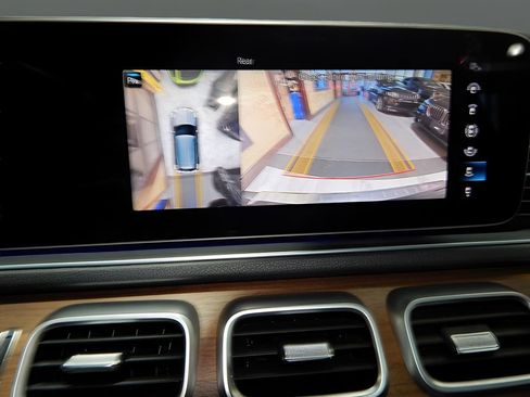 Used 2022 Mercedes-Benz GLE 450 4MATIC w/ Revised AMG Line Exterior image 24