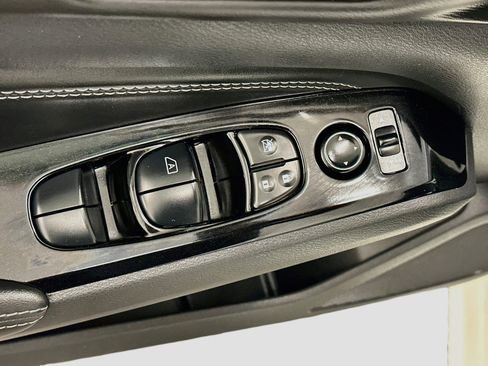 Used 2023 Nissan Altima 2.5 SV w/ SV Premium Package FWD image 15