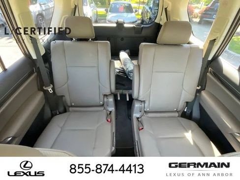 Certified 2023 Lexus GX 460 Luxury w/ Sport Design Package AWD/4WD image 16