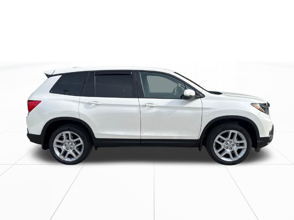 Certified 2025 Honda Passport EX-L image 10