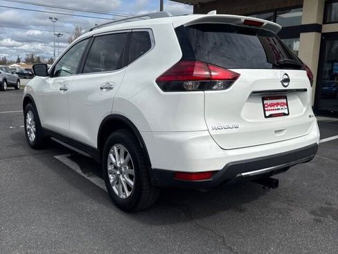 Used 2017 Nissan Rogue SV image 8
