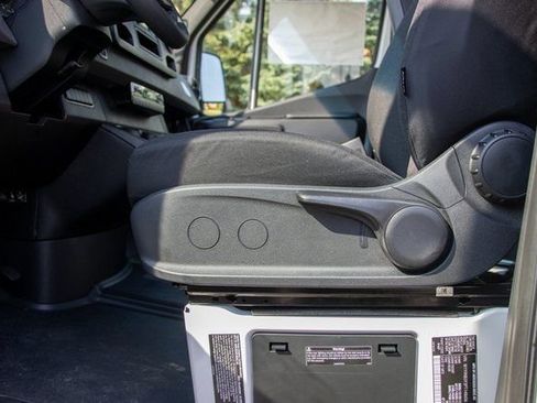 Used 2023 Mercedes-Benz Sprinter 4500 image 15