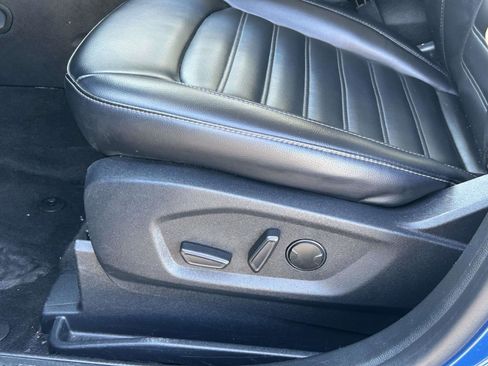 Used 2024 Ford Edge SEL image 17