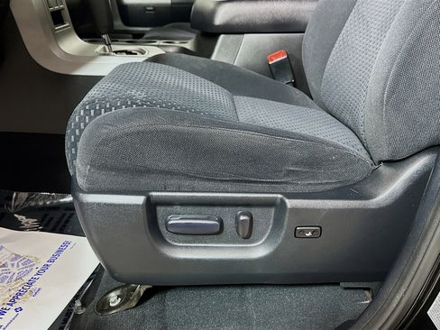 Used 2010 Toyota Tundra 4x4 Double Cab image 18