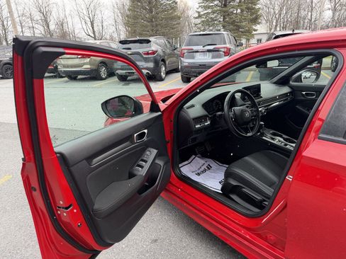 Used 2022 Honda Civic Sport image 9