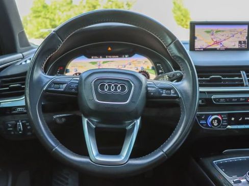 Used 2018 Audi Q7 3.0T Prestige w/ Prestige Package image 40