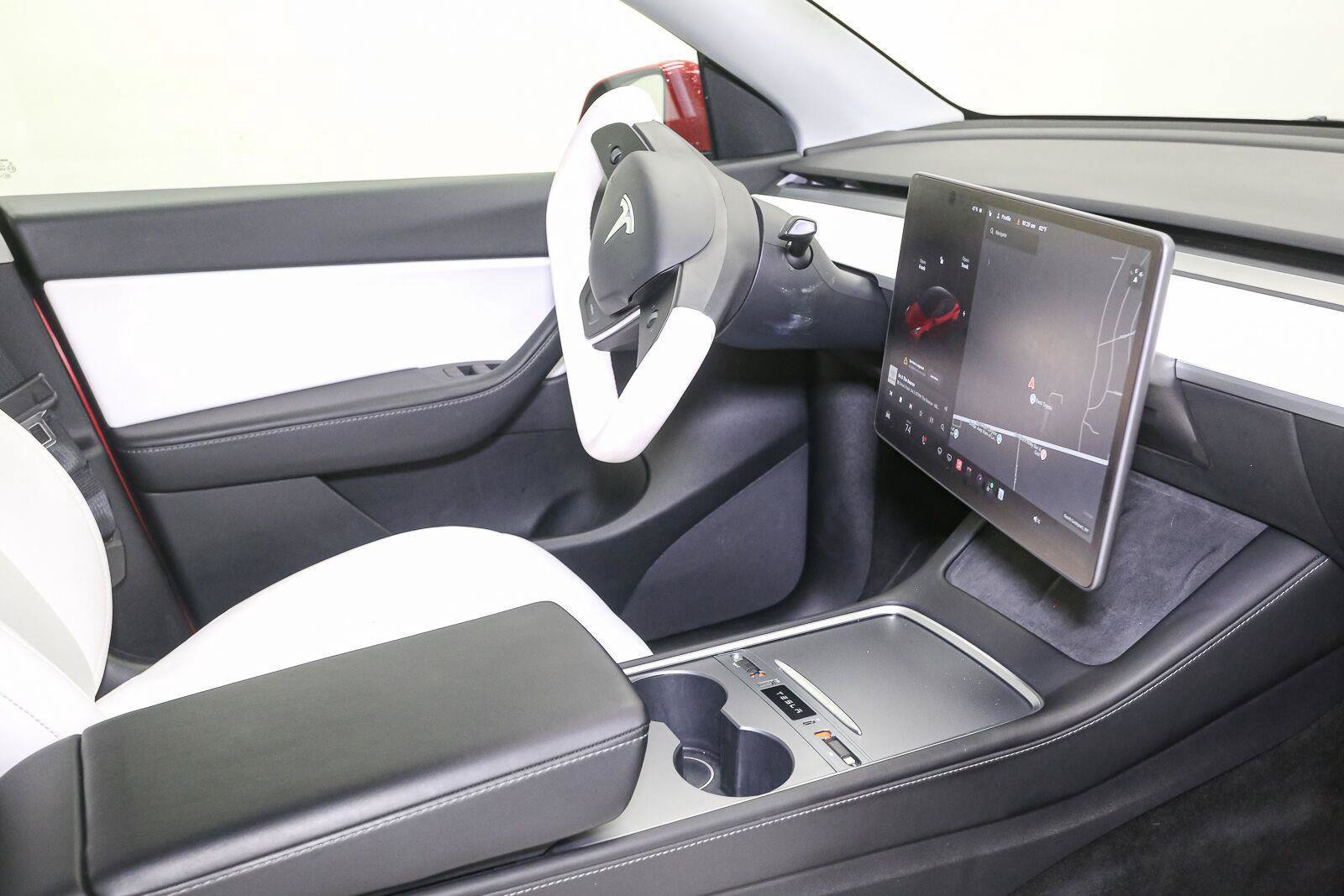 Used 2021 Tesla Model Y Performance AWD/4WD image 18