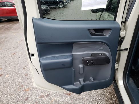 Used 2024 Ford Maverick Lariat w/ Black Appearance Package image 12