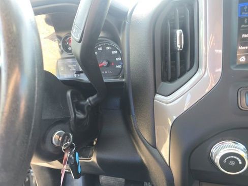 Used 2021 GMC Sierra 1500 4x4 Crew Cab w/ Trailering Package image 13