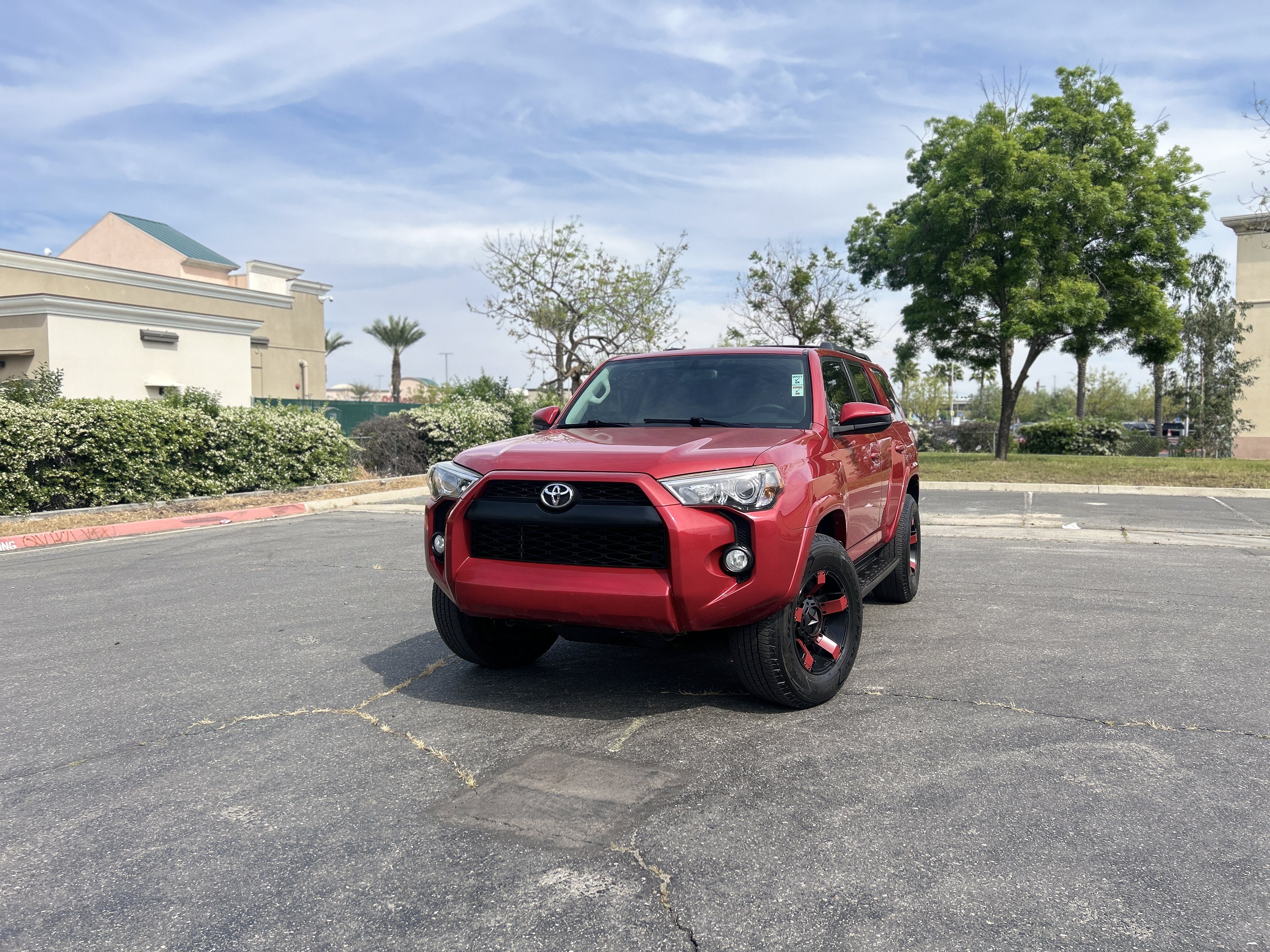 Used 2015 Toyota 4Runner SR5 AWD/4WD image 1