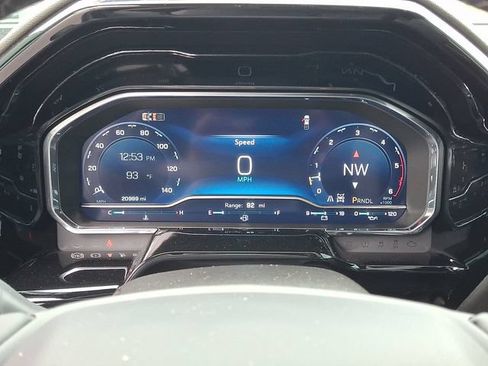 Used 2025 Chevrolet Silverado 2500 ZR2 w/ Technology Package AWD/4WD image 16