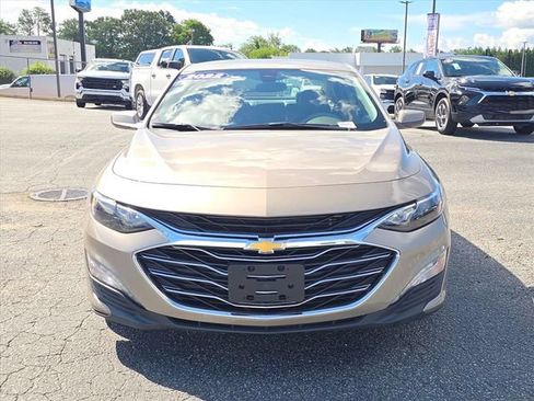Used 2022 Chevrolet Malibu LT FWD image 15