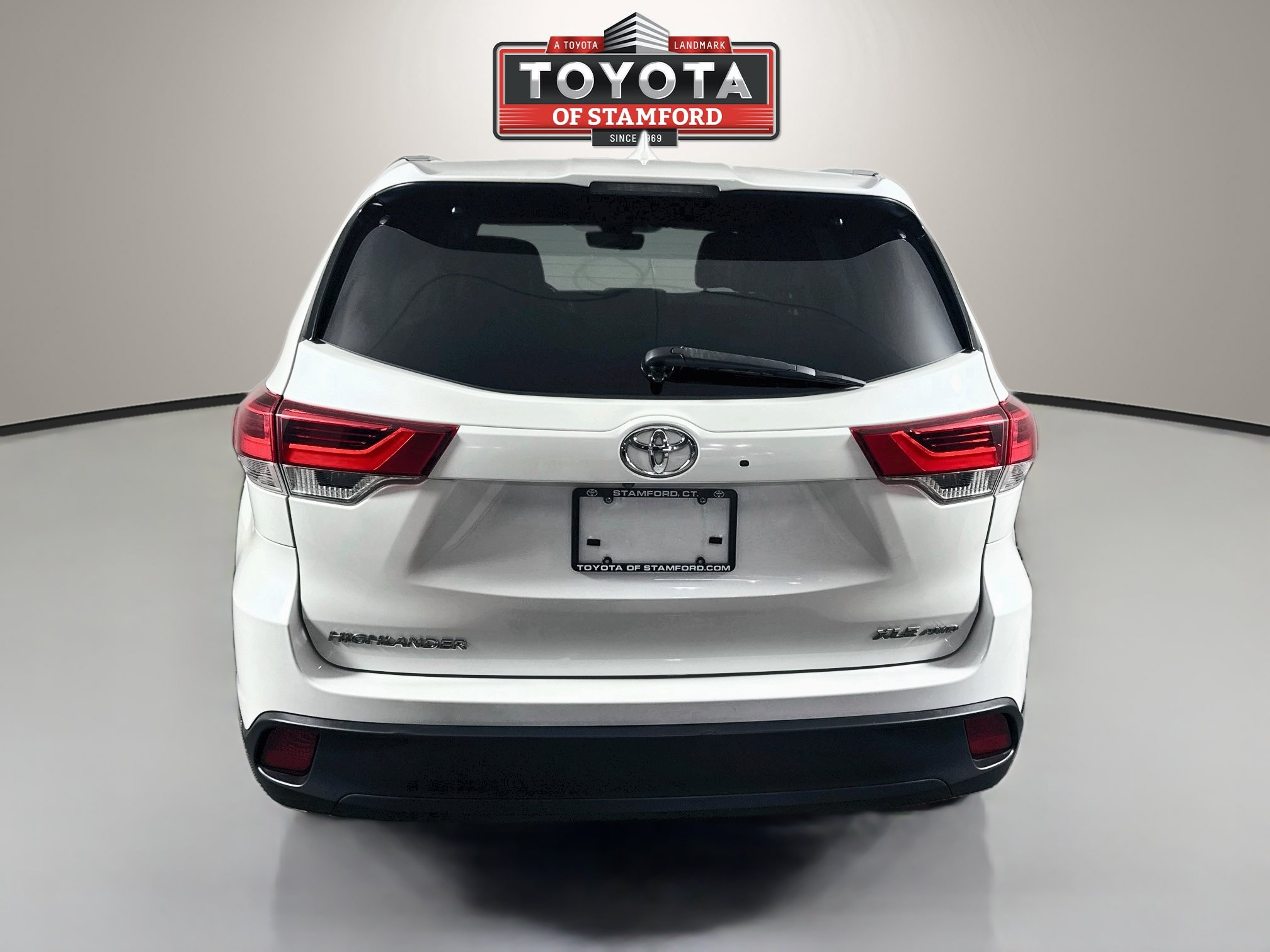 Certified 2019 Toyota Highlander XLE AWD/4WD image 6