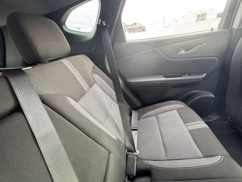 Used 2025 Chevrolet Blazer LT image 37