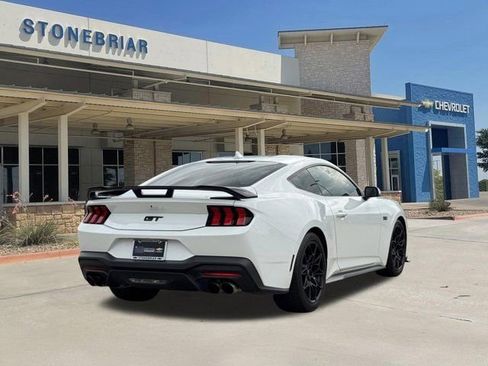 Used 2025 Ford Mustang GT Premium RWD image 5