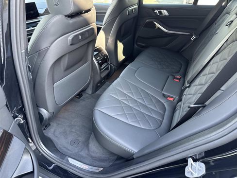 Used 2025 BMW X5 xDrive50e w/ Parking Assistance Package image 11