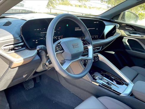 New 2025 Audi Q5 Premium Plus image 8