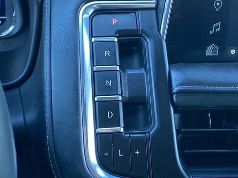 Used 2024 Chevrolet Tahoe LT image 19