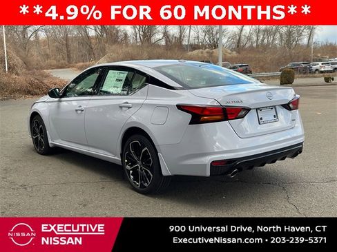 New 2025 Nissan Altima 2.5 SR image 4