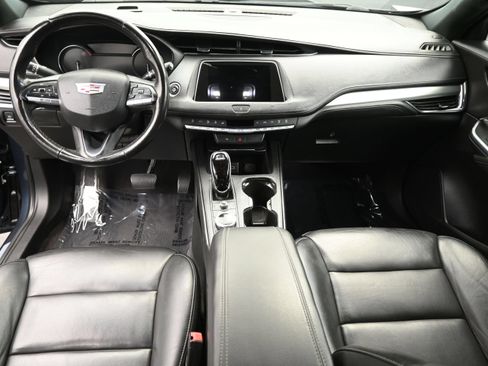 Used 2020 Cadillac XT4 Premium Luxury FWD image 14