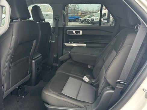 Used 2022 Ford Explorer XLT w/ Class IV Trailer Tow Package image 12