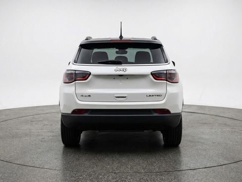 Used 2025 Jeep Compass Limited image 7
