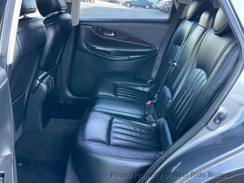 Used 2017 INFINITI QX50 Journey w/ Premium Package image 9