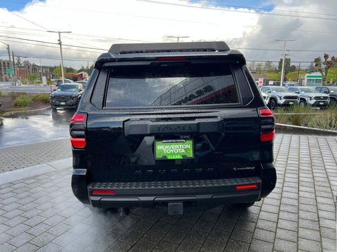 New 2026 Toyota 4Runner TRD Off-Road Premium AWD/4WD image 4