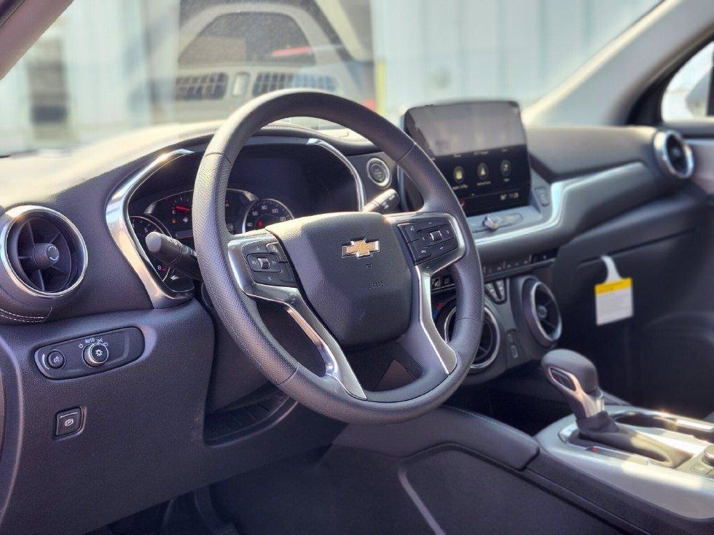 New 2026 Chevrolet Blazer LT w/ LPO, Floor Liner Package AWD/4WD image 17