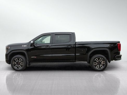 Used 2025 GMC Sierra 1500 AT4 w/ Technology Package AWD/4WD image 2