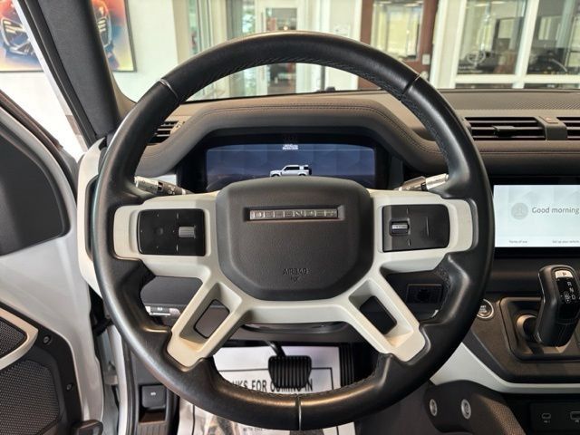 Used 2022 Land Rover Defender 110 X-Dynamic SE AWD/4WD image 13