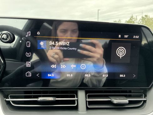 New 2026 Chevrolet Trax LT w/ Driver Confidence Package image 13