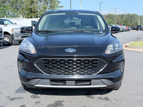 Used 2020 Ford Escape SE FWD image 3