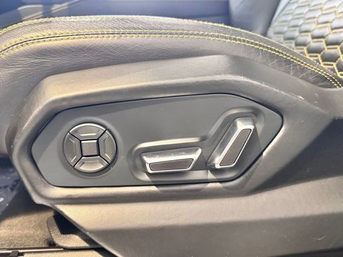 Used 2021 Lamborghini Urus image 52