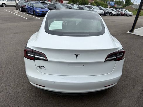 Used 2021 Tesla Model 3 Standard Range Plus RWD image 9