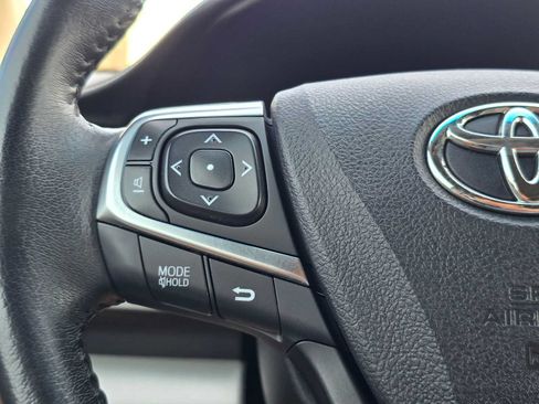 Used 2017 Toyota Camry XLE w/ Convenience Package FWD image 30