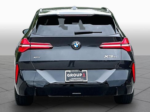 Used 2025 BMW X3 xDrive30i w/ Premium Package AWD/4WD image 4